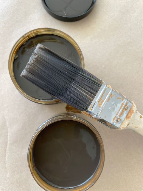 Cómo hacer un zócalo de madera con masilla y pintura 17 14