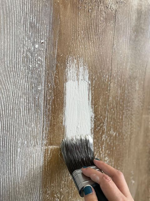 Cómo hacer un zócalo de madera con masilla y pintura 21 18