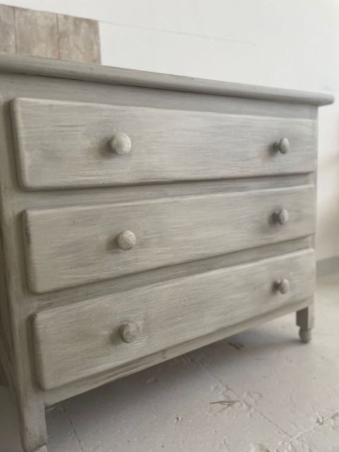 Pintar muebles a la tiza con chalk paint y pátinas 21 20 1