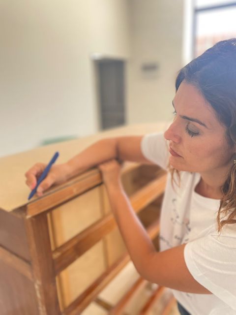 Cómo Restaurar un Mueble Antiguo 7 5 1