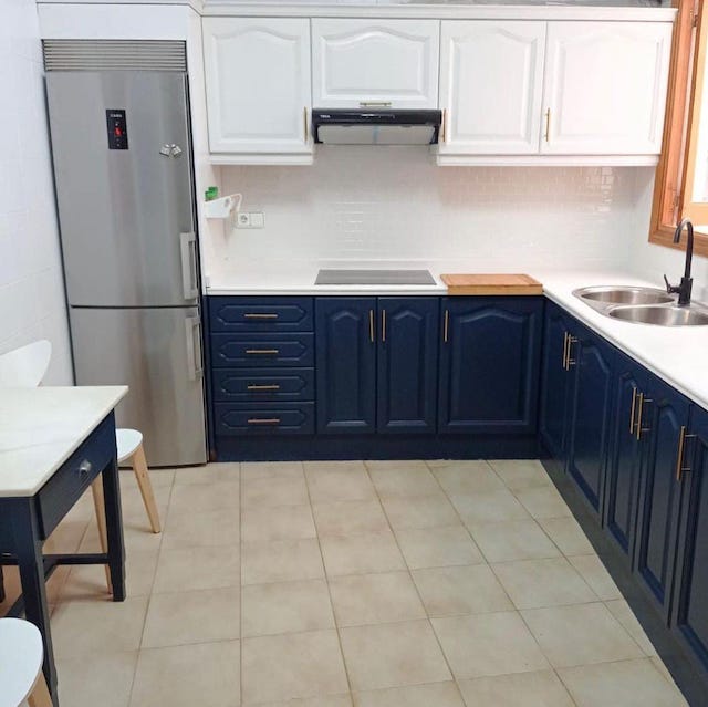 5 colores perfectos para pintar cocinas 6 Azul Noche 2