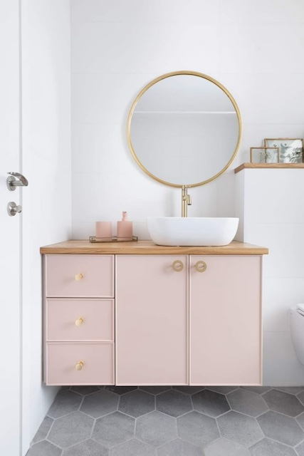 Ideas para pintar baños con el arte del Feng Shui: rosa pálido