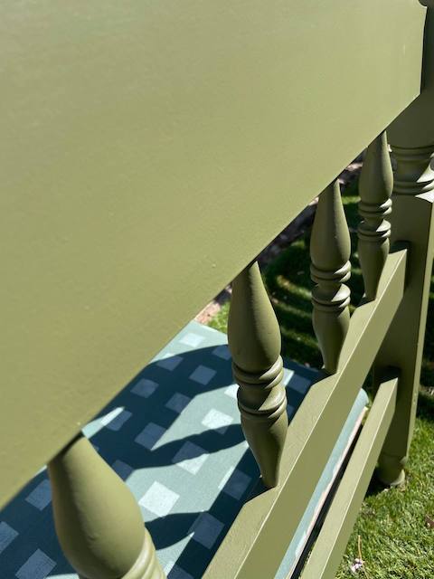 Cómo restaurar un viejo cabecero 33 Acabado mate Verde Oxford