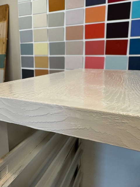 Lateral con efecto madera en metal