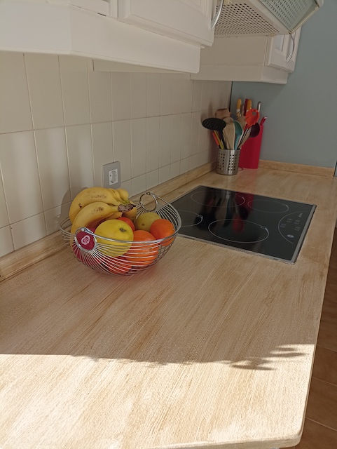 Taller Cantera Vintage 11 Detalle de la encimera pintada con efecto madera