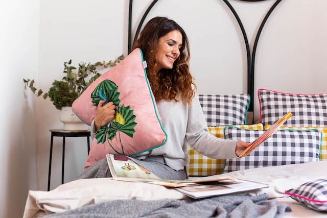 Cómo combinar cojines con los colores de la decoración