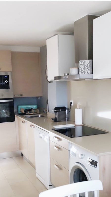 Cocina con campana en inox