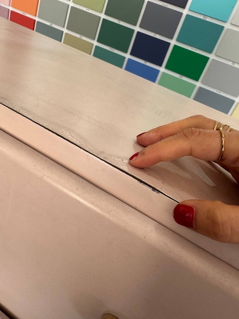 Tapa de la comoda rota