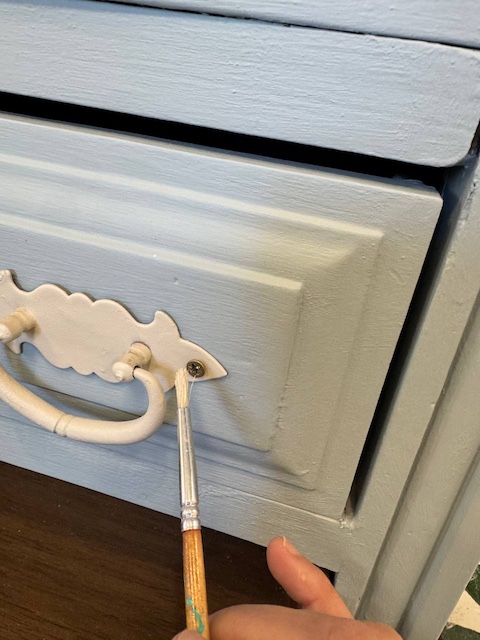 ¿Te atreves a transformar una cómoda en un mueble de lavabo? 37 Transformar una cómoda en un mueble de lavabo: resultado: detalles