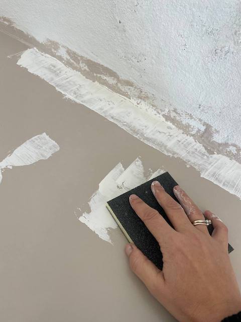 Cómo pintar una encimera 19 Encimera lija masilla