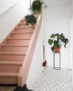 Escalera rosa 2