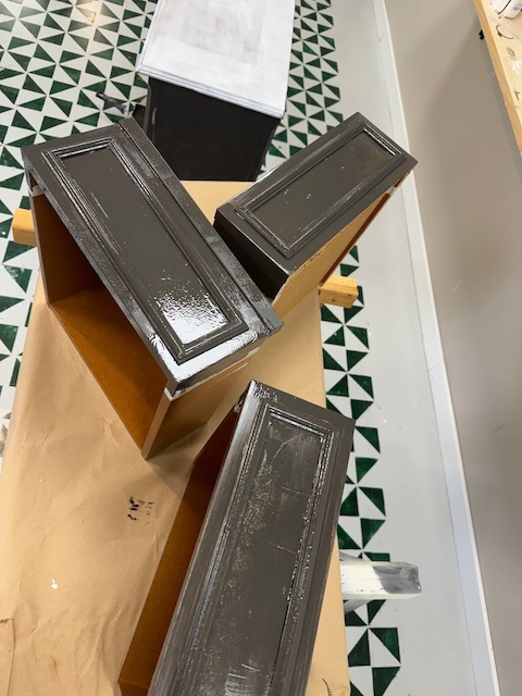 Cómo pintar y decorar tu espacio de trabajo en casa 14 Escritorio 12