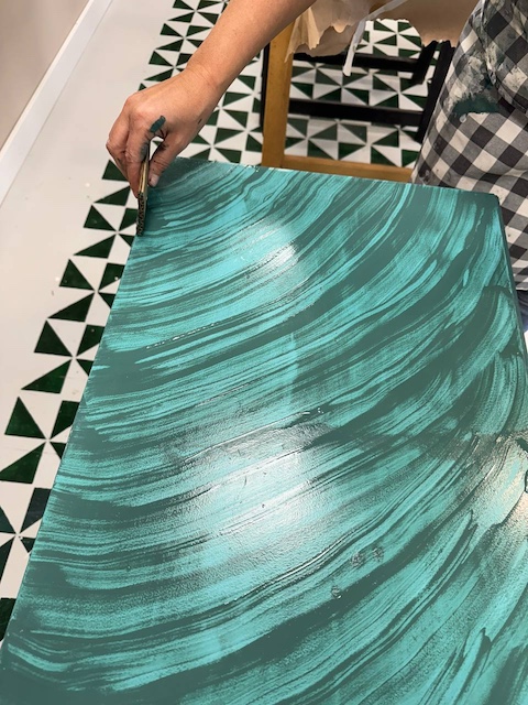 Cómo pintar y decorar tu espacio de trabajo en casa 17 Escritorio 18