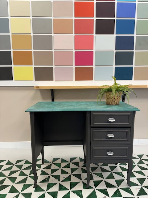 Cómo pintar y decorar tu espacio de trabajo en casa 21 Escritorio resultado 2