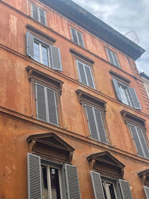 Ideas para pintar la fachada 12 Fachada color tierra oscura