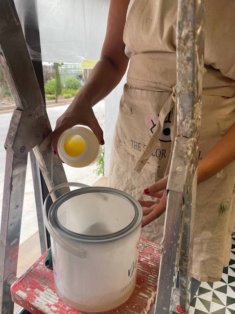 Cómo pintar un aire acondicionado: tutorial DIY 7 Limpiamos el aire acondicionado con Superclean