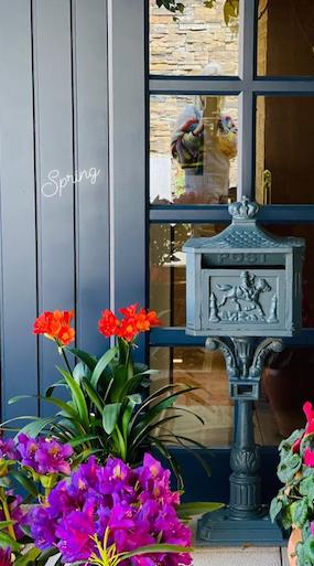 Buzon pintado en azul