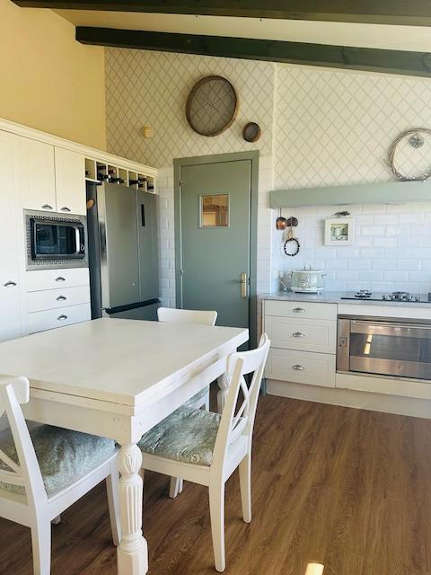 Puerta de cocina pintada