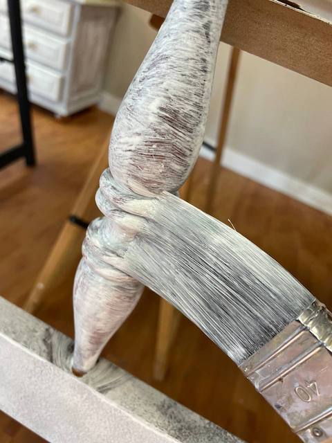 Cómo restaurar un viejo cabecero 10 Aplicamos el Primer