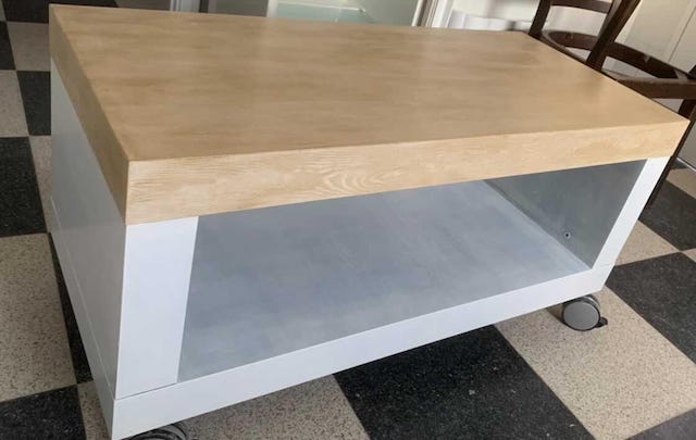 Imitación efecto madera en mármol 32 mesa baja blanco y madera