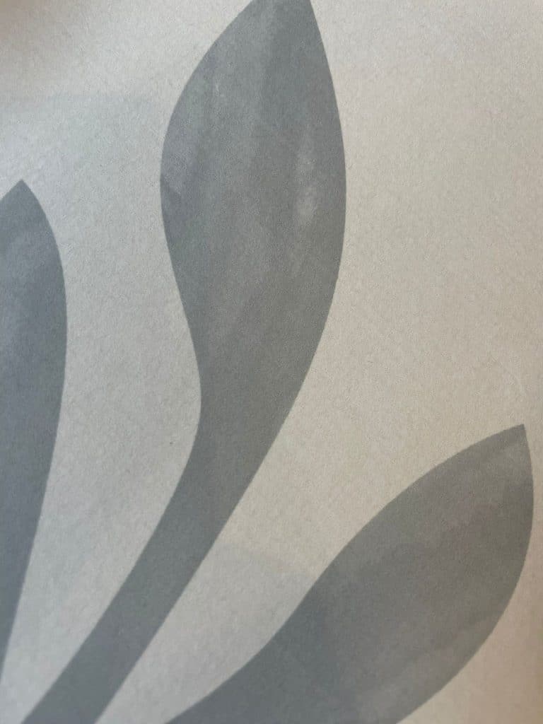 ¿Cómo combinar papel pintado y pintura? 35 PApel pintado Laurel 4