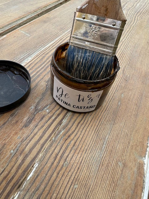 Capítulo IV: Decapar puertas de madera en 3 pasos 20 Pátina castaño