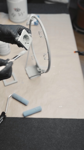 Cómo pintar una habitación juvenil: personaliza su espacio 6 Pintamos el enchufe para la decoración de la habitación juvenil