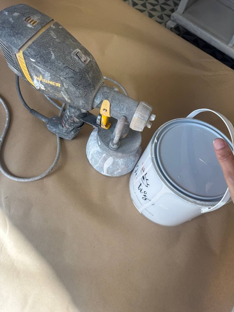 Pistola e imprimación