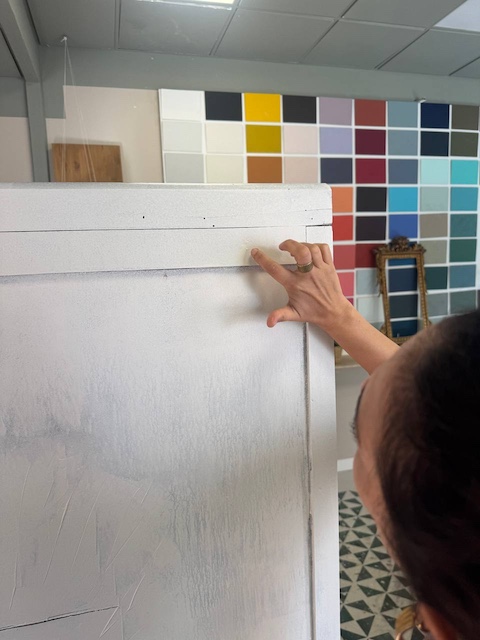 Tapamos los agujeros con masilla