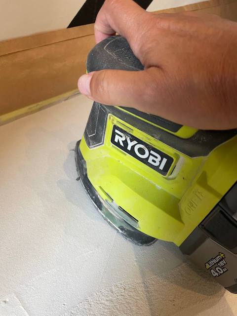 Pintar suelo de bano Ryobi