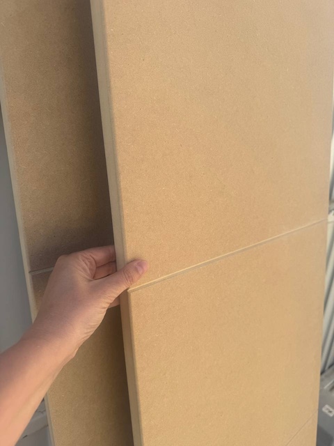 Puertas de madera aglomerada sin tratar