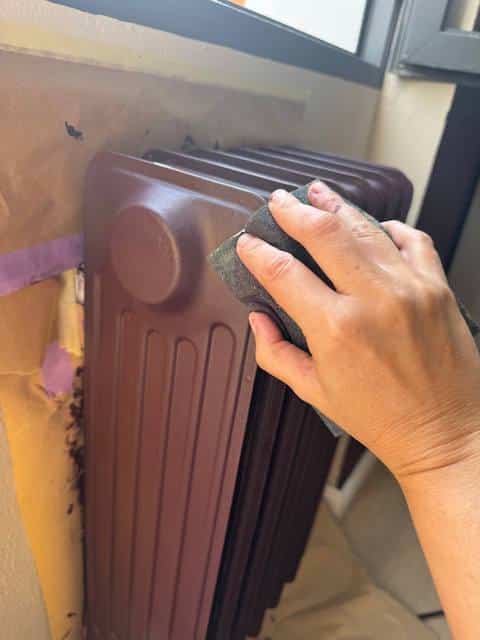 Lijamos la gota de pintura descolgada