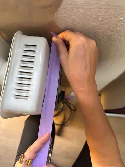 Pintar radiadores: encintamos para no manchar