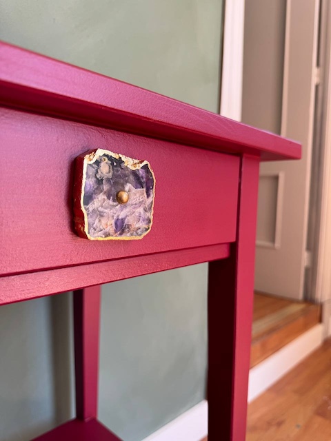 Cómo pintar mesitas de IKEA 20 Mesitas de IKEA pintadas con tiradores nuevos De Tiza