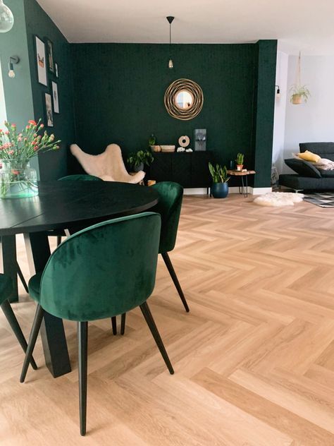 Cómo elegir el color perfecto para el salón 12 Colores oscuros para salones grandes