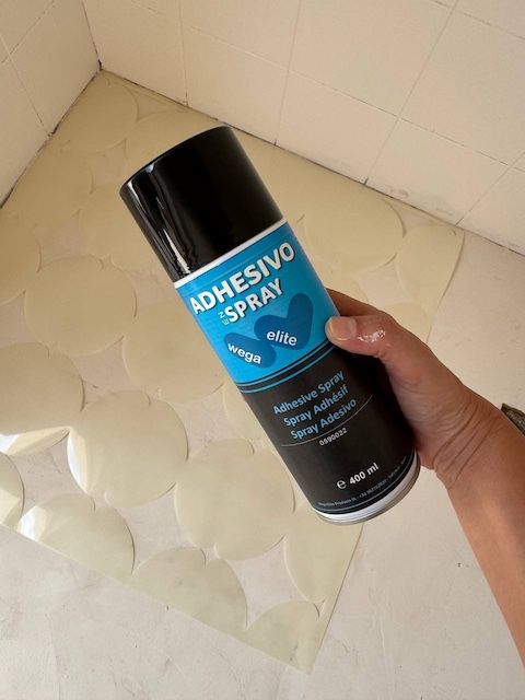 Spray para pegar plantillas