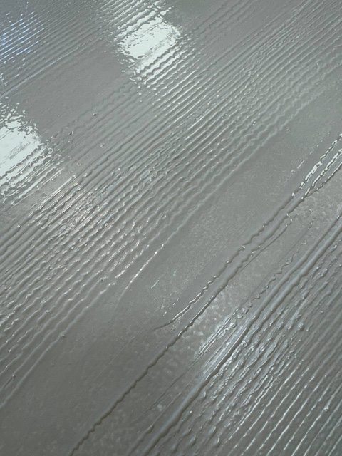 Veteado en la mesa de cristal