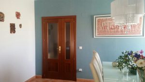 como pintar puerta pintada