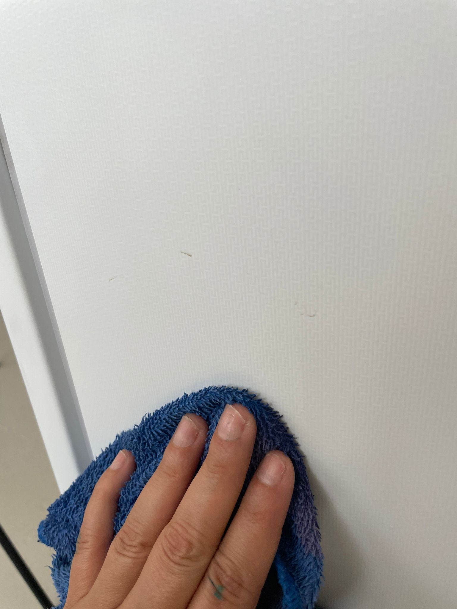 Cómo pintar la nevera con Strong 5 WhatsApp Image 2022 05 26 at 12.14.03 PM