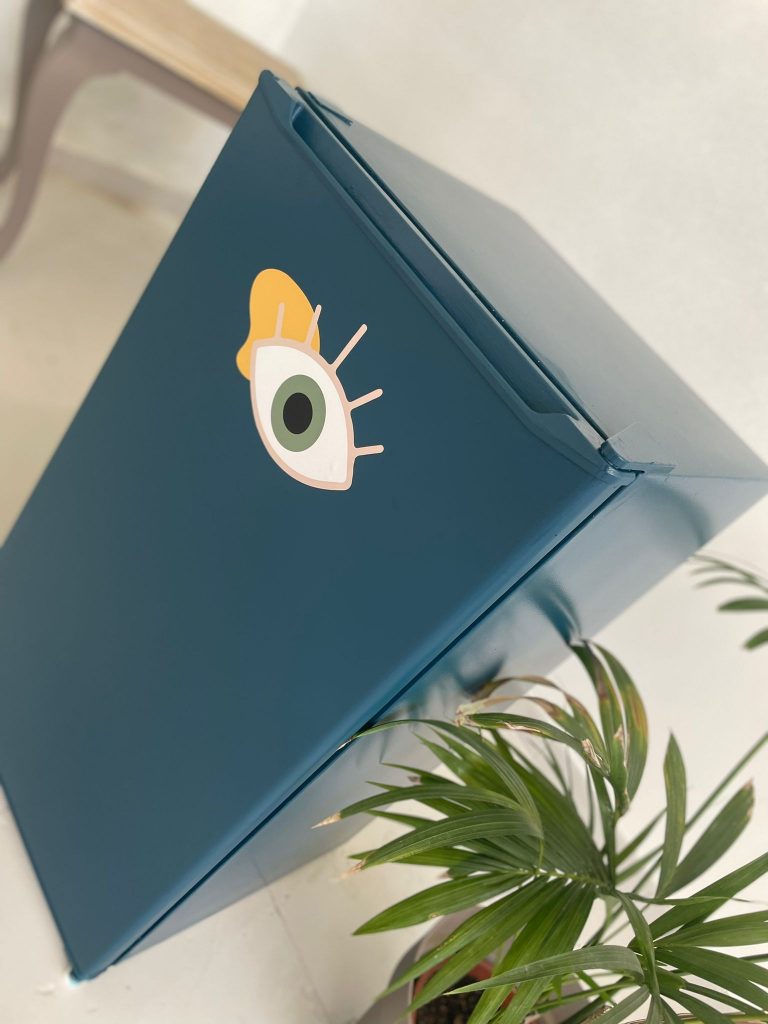 Cómo pintar la nevera con Strong 117 WhatsApp Image 2022 05 26 at 12.14.10 PM