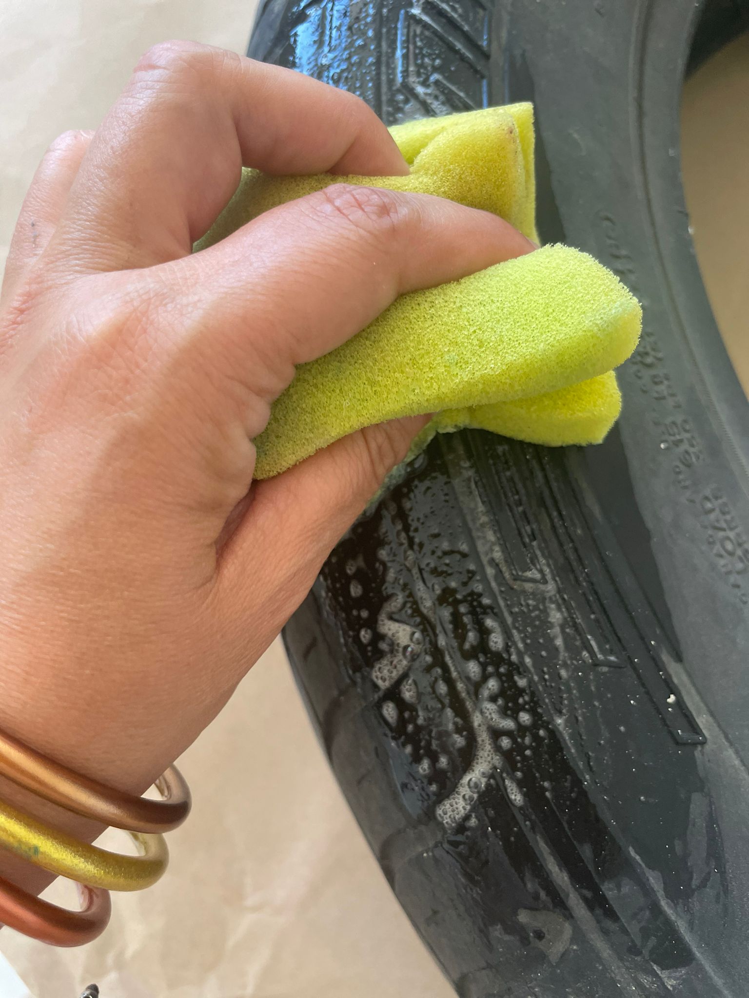 Reciclar neumáticos para decorar el jardín 4 WhatsApp Image 2022 06 06 at 11.57.05 AM 1