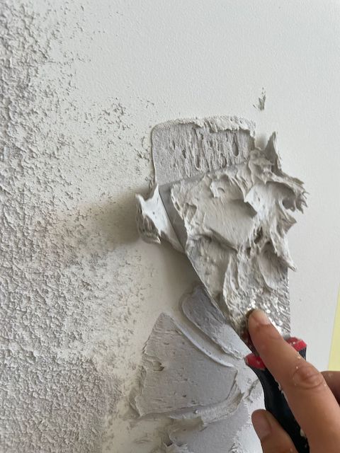 Cómo hacer un zócalo de madera con masilla y pintura 5 WhatsApp Image 2022 06 13 at 11.38.30 AM