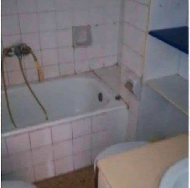 Cómo pintar tu bañera paso a paso 15 Cuarto de baño muy antiguo