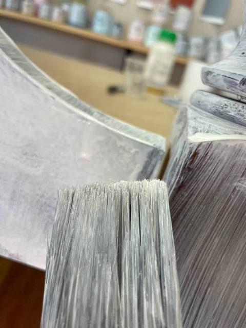 Cómo restaurar un viejo cabecero 15 Corregimos el exceso de producto