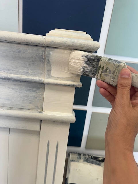 Crea efecto madera lavada en 3 pasos 10 Aplicamos la segunda mano de pintura