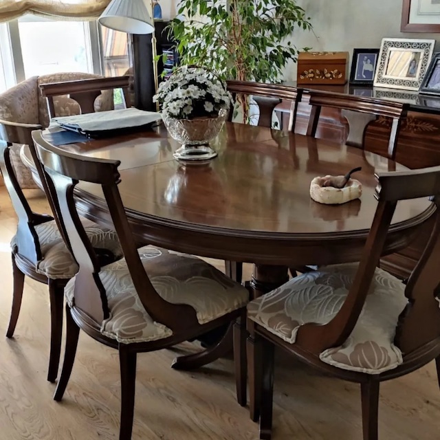 Taller La Circuleta 5 Comedor en madera oscura