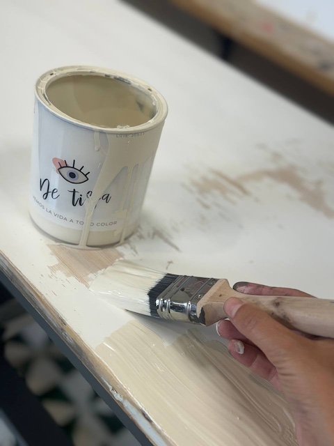 Cómo hacer efecto madera con pintura 7 Color de base Beige Arena