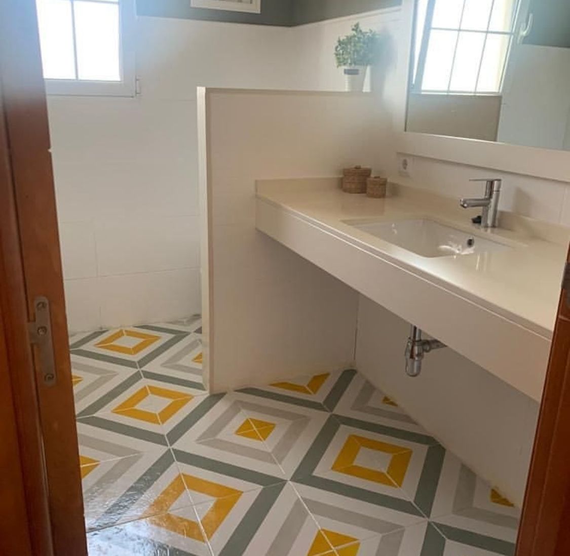 Pintura Strong Suelos Gold 3 Pintura Strong Suelos Gold - Imagen 3