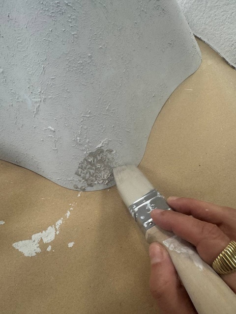 Aplicamos la Chalk Paint en color Oliva