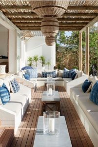 Ideas para decorar la terraza 35 lamparas rafia e1649167603623